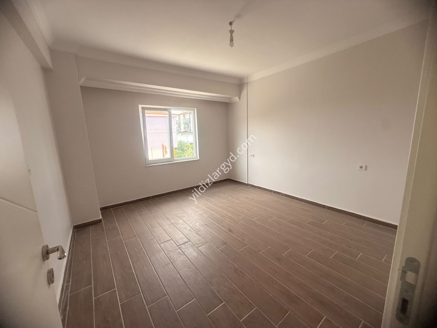 MUĞLA BAYIR MAH. SATILIK ASANSÖRLÜ 2+1 EBEVEYN BANYOLU DAİRE