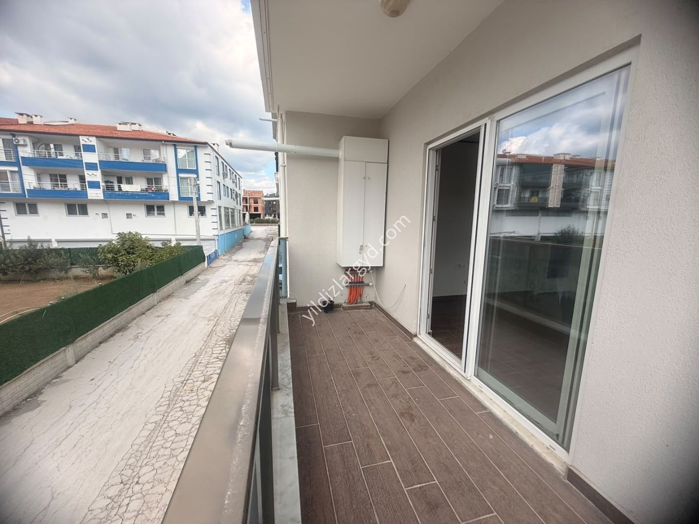 MUĞLA BAYIR MAH. SATILIK ASANSÖRLÜ 2+1 EBEVEYN BANYOLU DAİRE