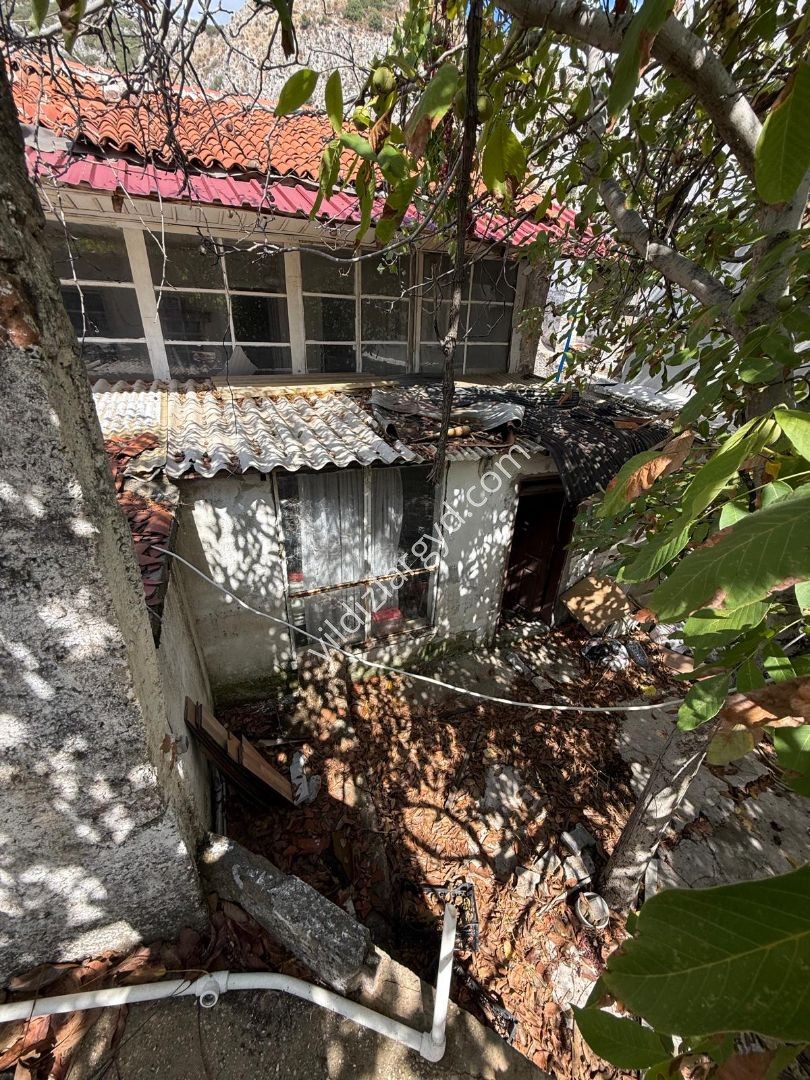 MUĞLA DÜĞEREK'TE MERKEZİ KONUMDA MÜSTAKİL 2 KATLI KÖYEVİ