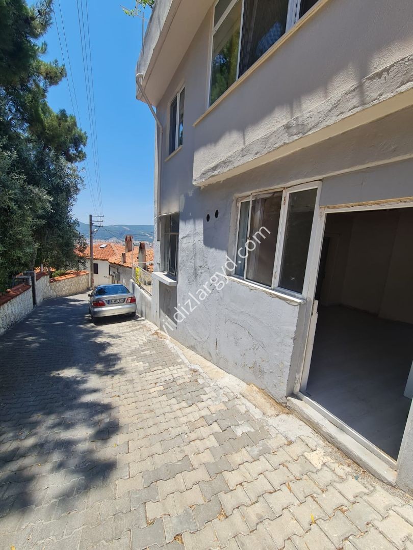 MUĞLA MENTEŞE ŞAHİDİ CAMİİNE SINIR 1+1 TERASLI DAİRE
