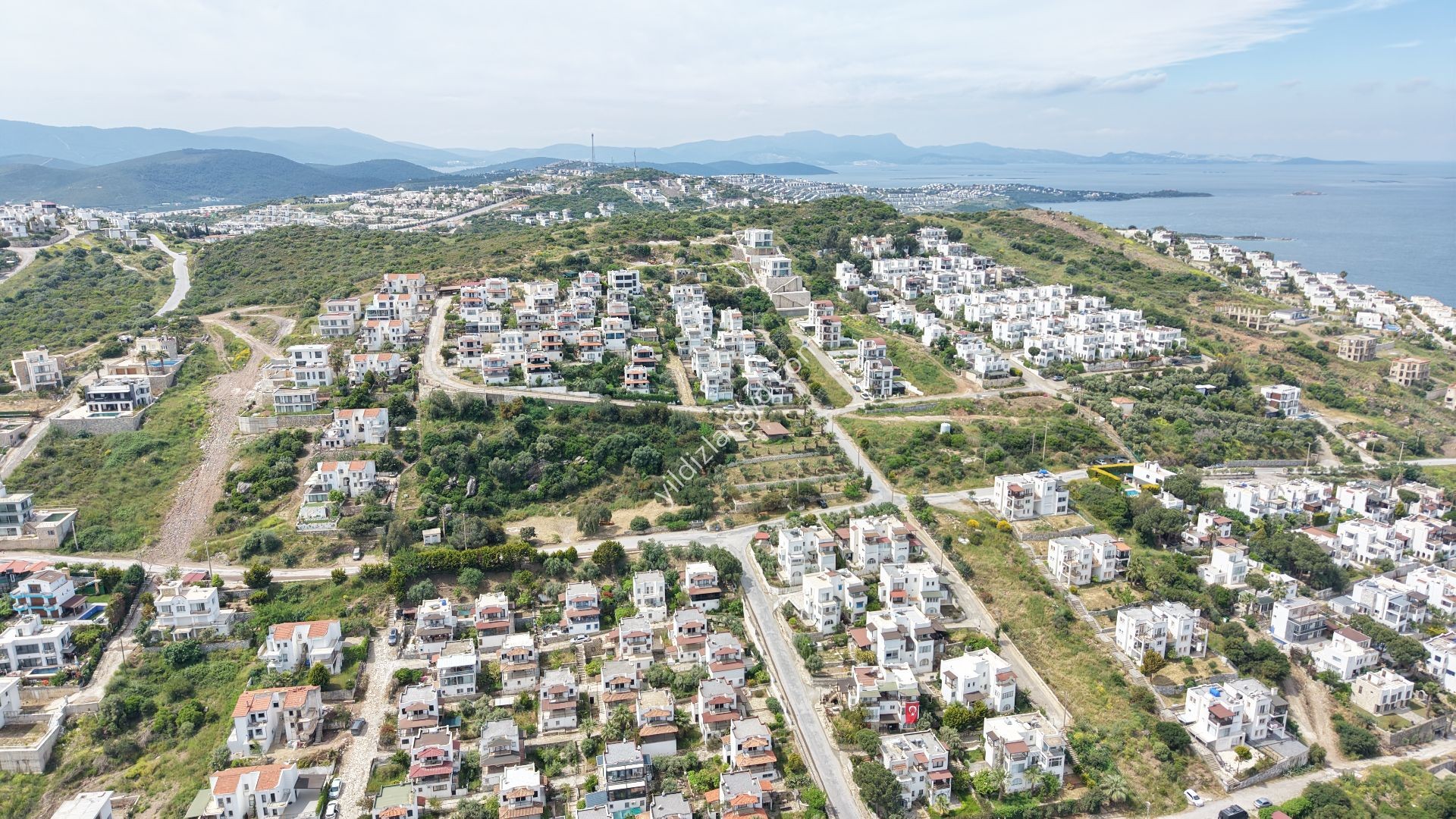 MUĞLA MİLAS, YAZLIK CENNETİ BOĞAZİÇİNDE DENİZ MANZARALI TRİPLEKS