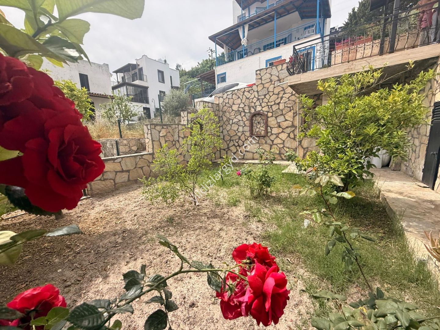 MUĞLA MİLAS, YAZLIK CENNETİ BOĞAZİÇİNDE DENİZ MANZARALI TRİPLEKS