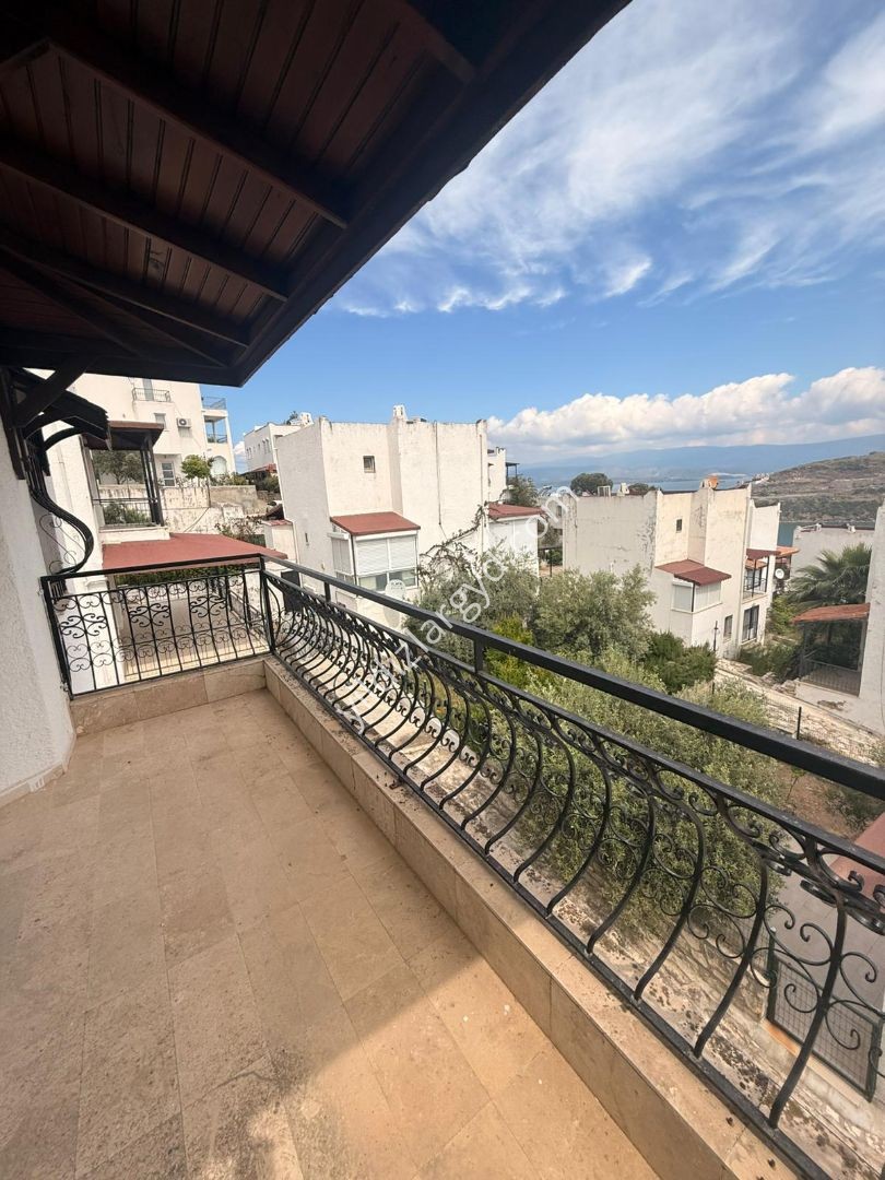 MUĞLA MİLAS, YAZLIK CENNETİ BOĞAZİÇİNDE DENİZ MANZARALI TRİPLEKS