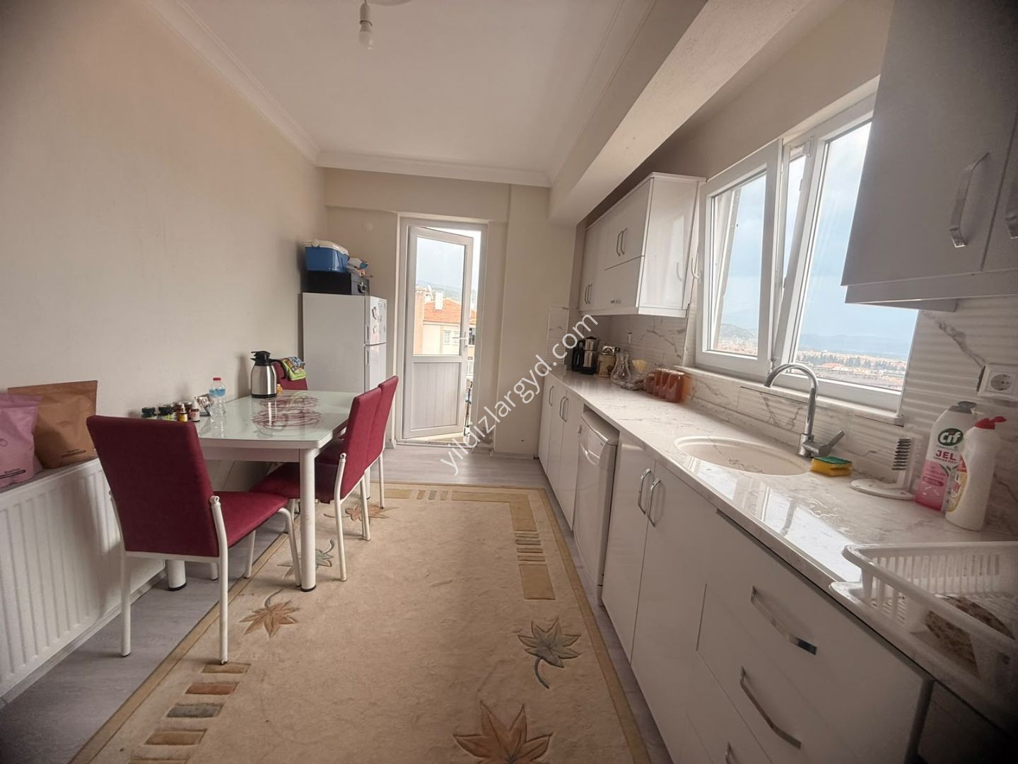 MUĞLA KARAMEHMET MAHALLESİ’NDE ŞEHİR MANZARALI GENİŞ 2+1 DAİRE