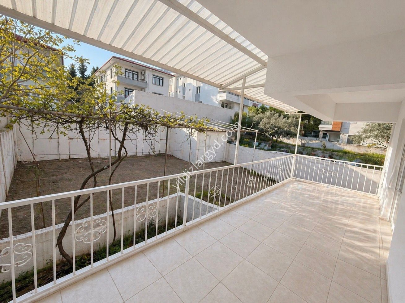 MUĞLA ORHANİYE'DE ŞEHRİN KALBİNDE KİRALIK 2+1 ARAKAT DAİRE