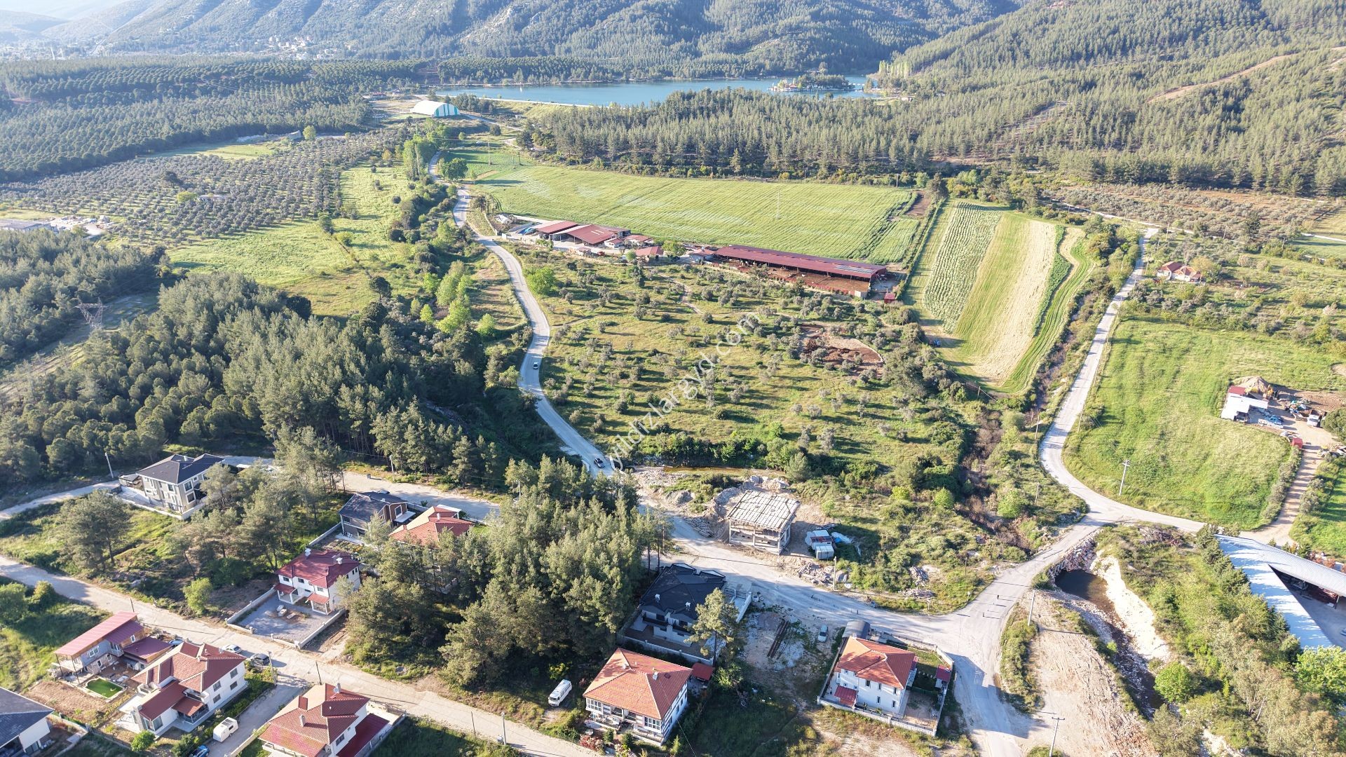 MUĞLA ULA KÖPRÜBAŞI'NDA SATILIK AKYAKA'YA 15 DK MESAFEDE