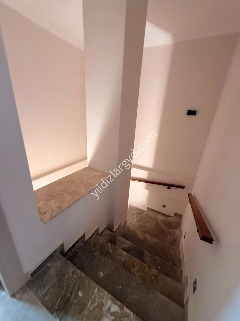 MUĞLA YENİKÖY'DE, ÖZEL YAPIM, HAVUZLU, BAĞIMSIZ VİLLA