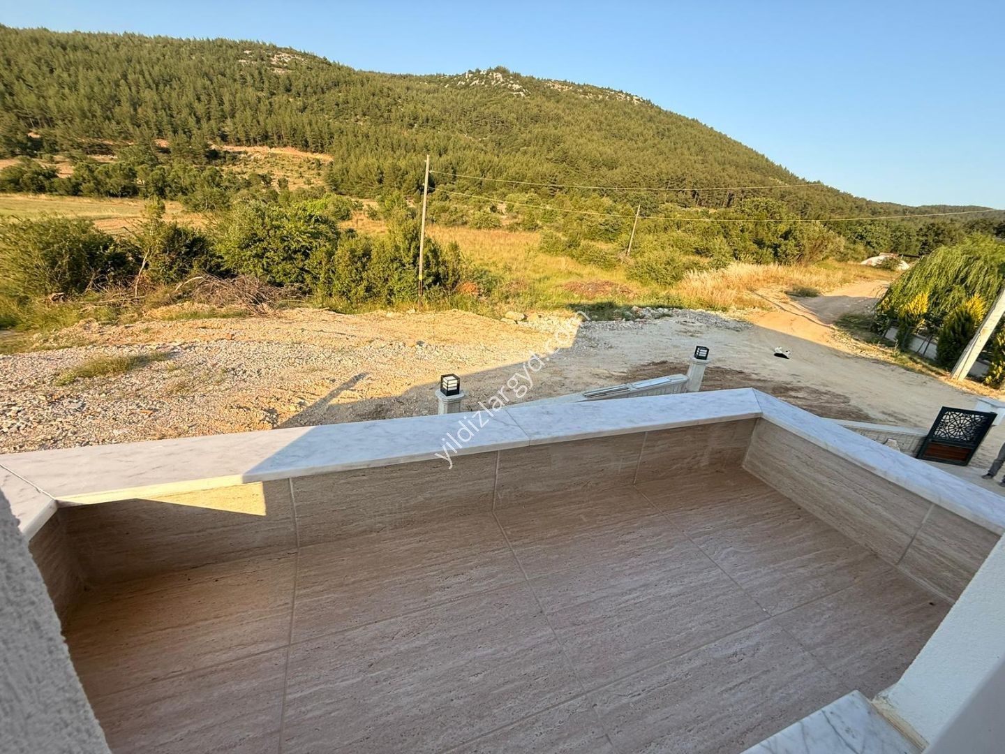 MUĞLA YENİKÖY'DE SATILIK 4+1 İKİZ VİLLA