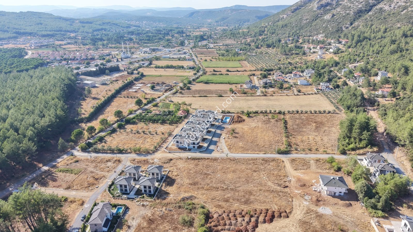 MUĞLA MENTEŞE GÜLAĞZI’NDA ULA GÖLET’E YAKIN, PROJESİ HAZIR İMARLI ARSA